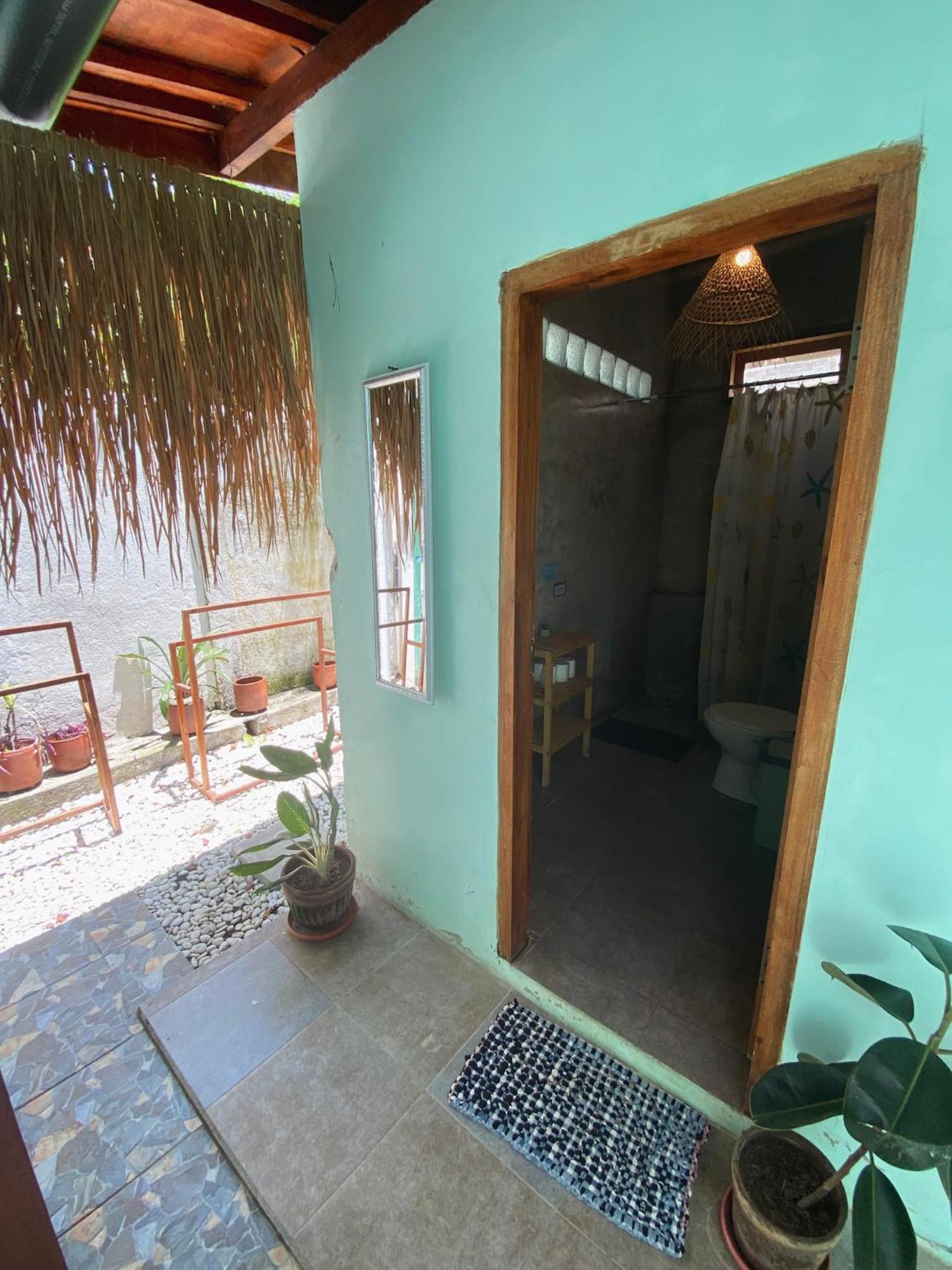 Secret Spot Surf And Stay Kuta  Экстерьер фото