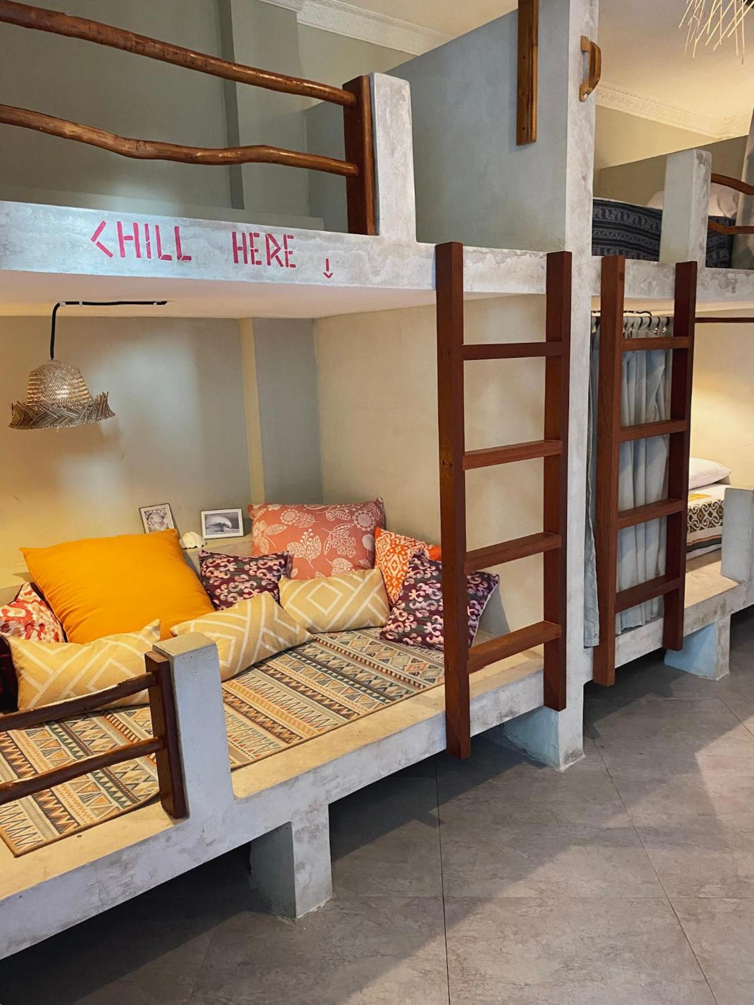 Secret Spot Surf And Stay Kuta  Экстерьер фото