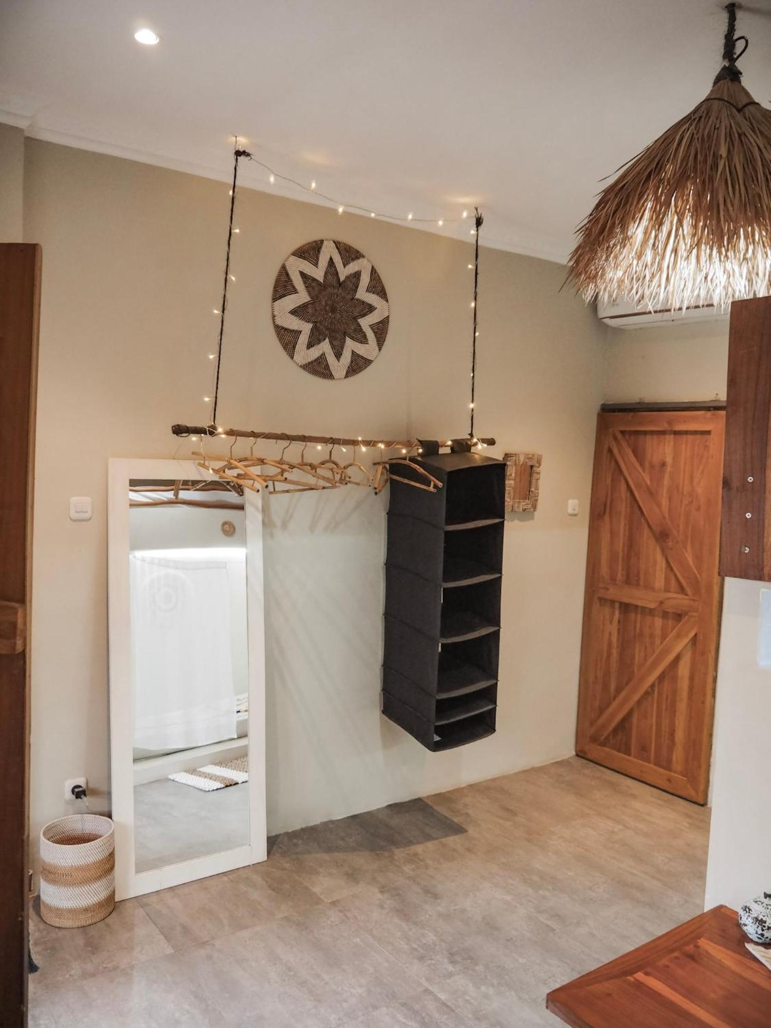 Secret Spot Surf And Stay Kuta  Экстерьер фото